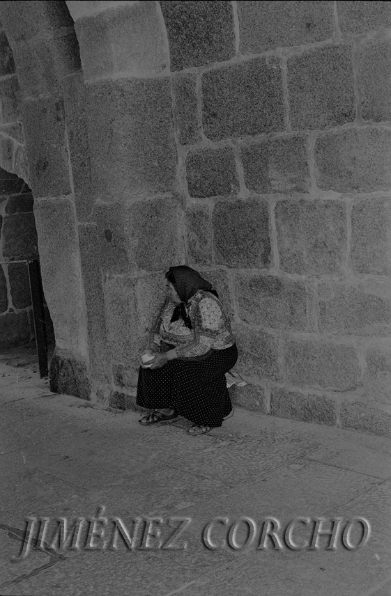 BUSCANDOSE   LA  VIDA