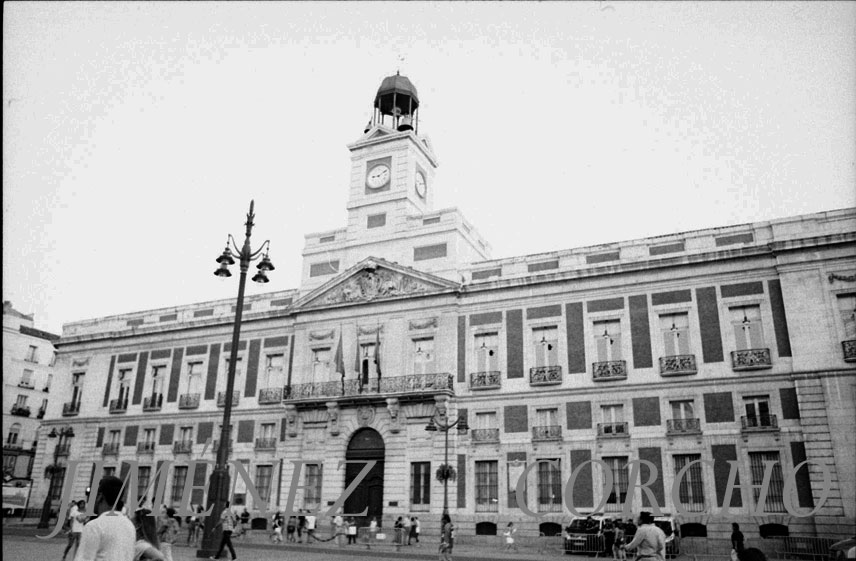 PUERTA   DEL  SOL