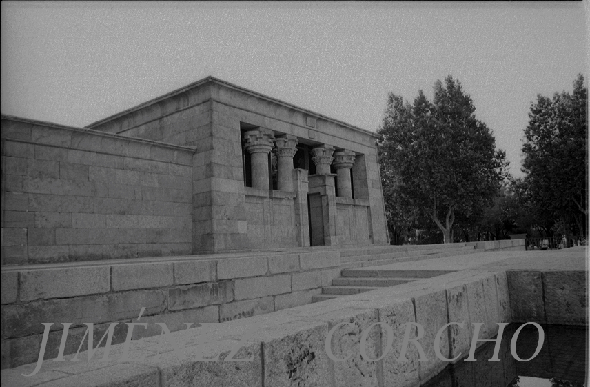 TEMPLO DE DEBOD