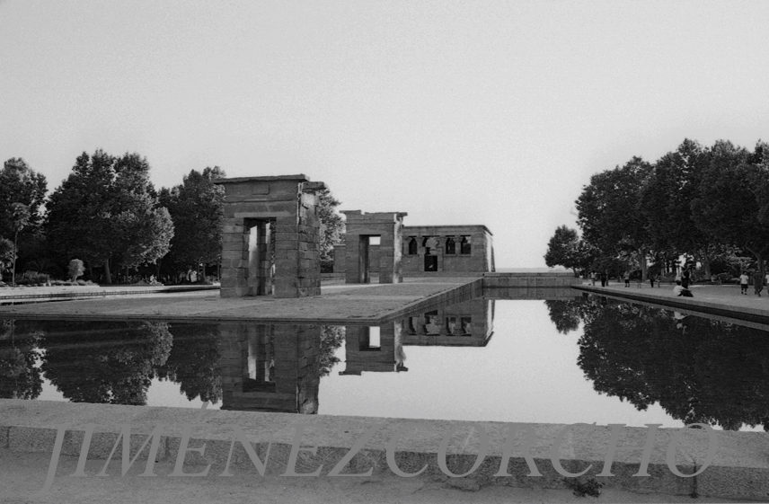 TEMPLO DE DEBOD