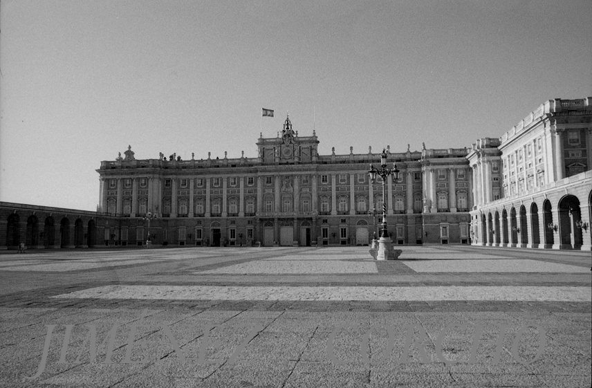 PALACIO  REAL,PATIO DE  ARMAS